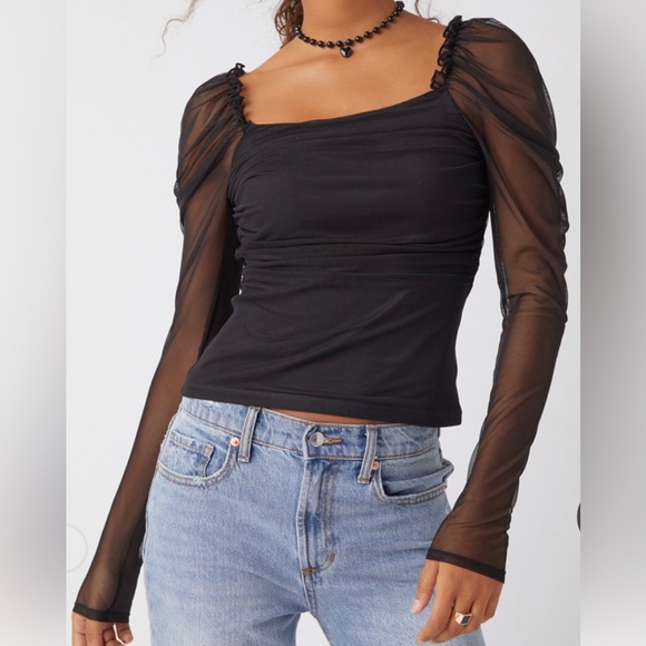 Black Ruched Top - Picture 4 of 4